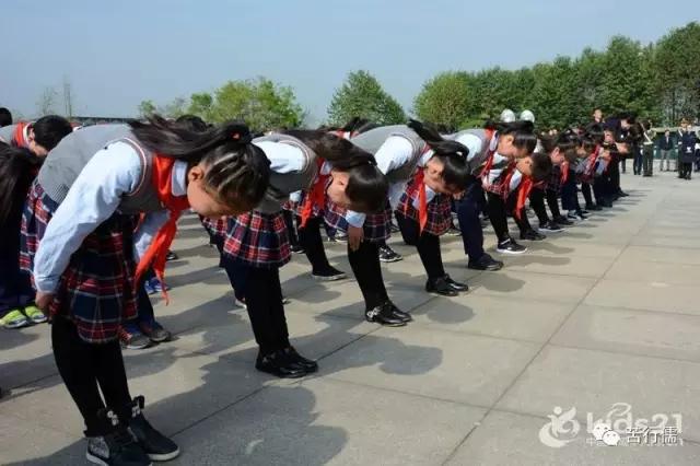 随笔二首,随笔异域风情