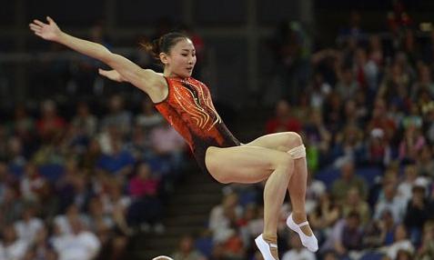 何雯娜郭晶晶,同样是世界冠军郭晶晶何雯娜