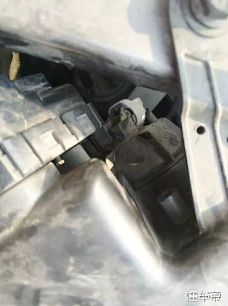 老款逍客h7led灯泡安装教程,老款逍客安装h7近光灯