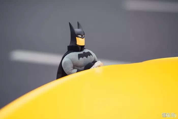 奔驰slk200硬顶敞篷哪个颜色好看,奔驰slk200敞篷版值得买吗