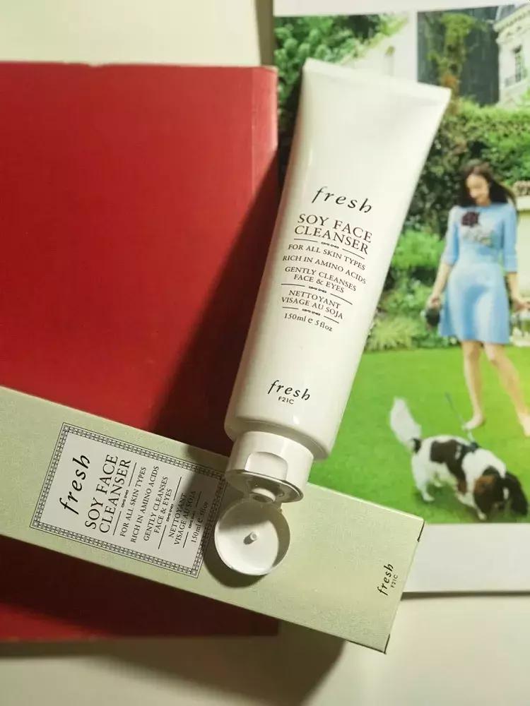 温和不伤肤清洁面部,深层清洁又不伤皮肤的女士洁面