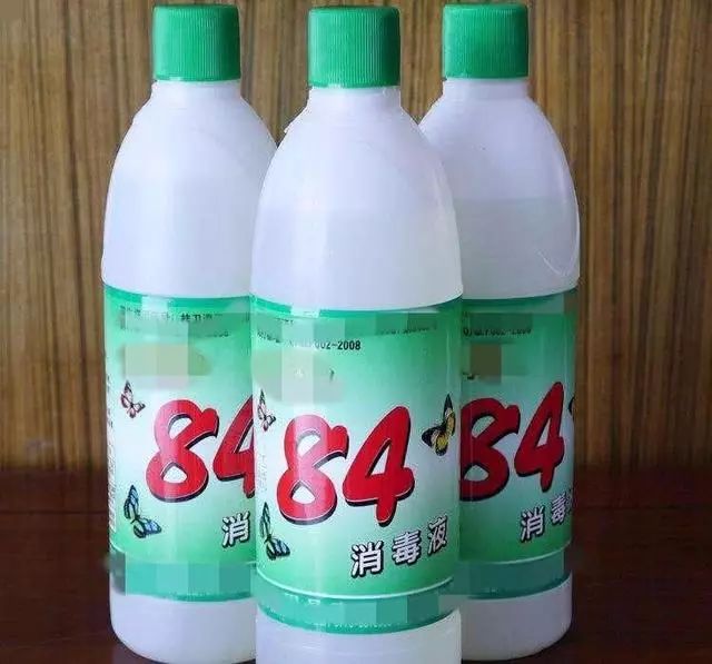 玻璃胶发霉发黑还能防水吗,卫生间洗手台胶边发霉