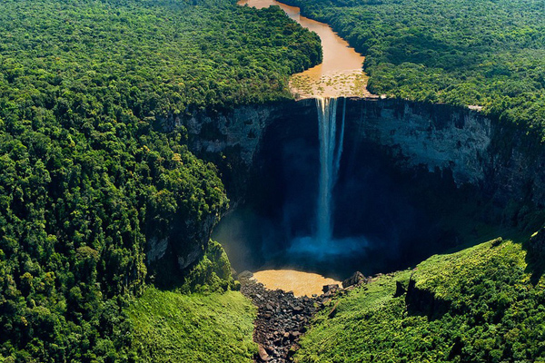 圭亚那最悲催国家,世界上最悲催的国家是什么