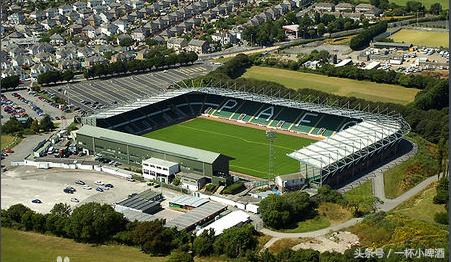 有三支足球队,一分钟搞懂英格兰足球队