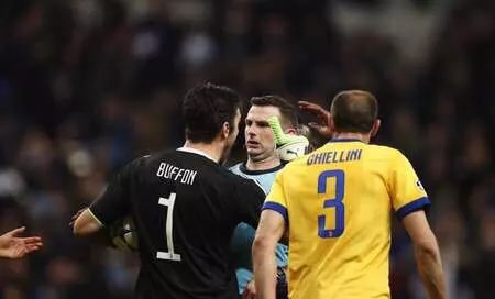 理解布冯不满，同时我还是要说，老哥石乐志……