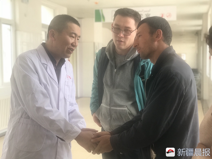 9个月婴儿疝气,疝气手术男童