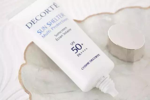 安耐晒兰蔻小白管防晒哪个比较好,安耐晒与兰蔻小白管分别多少毫升