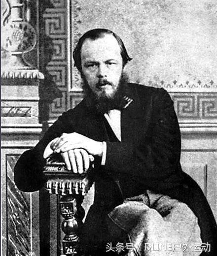 身在沟渠也要仰望星空图,身在深渊不忘仰望星空