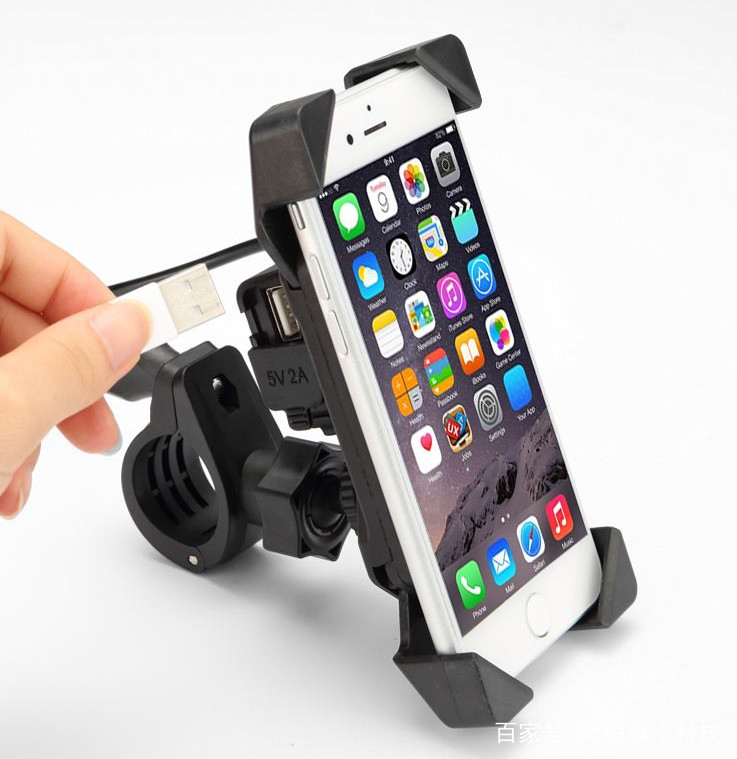 手机充电问题：怎样给手机充电才是最好的，空着充还是有电充？