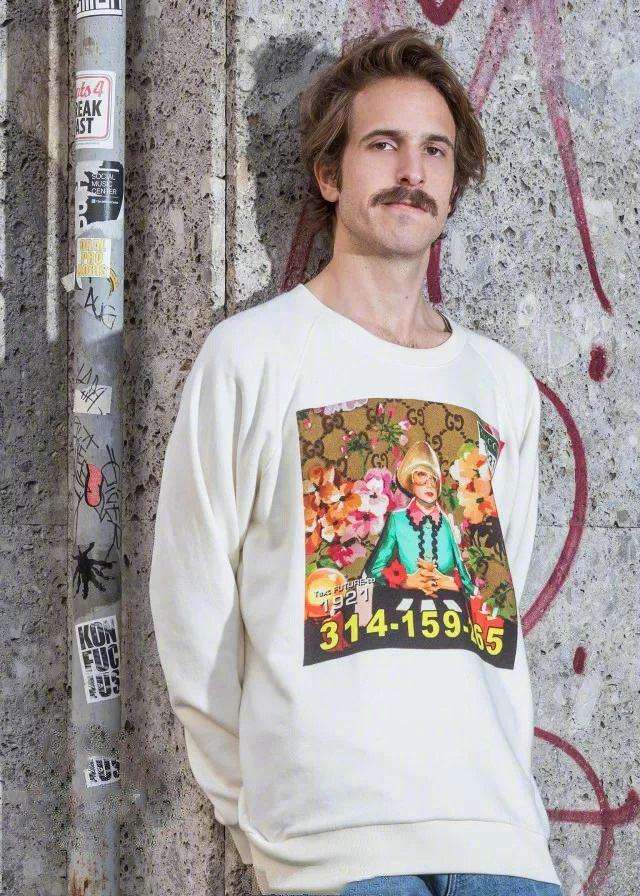 易烊千玺与李宇春谁的名气大 (易烊千玺谈李宇春)