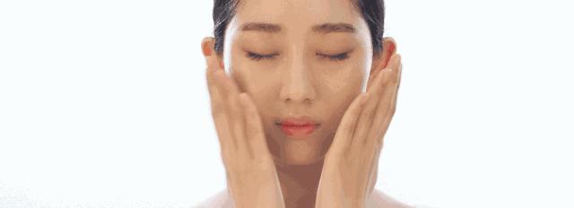 护肤品搓泥怎么消除,护肤品搓泥如何去角质