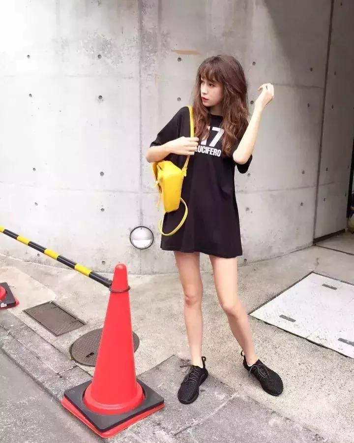 纯白oversizet怎么搭,oversize内搭男女通穿