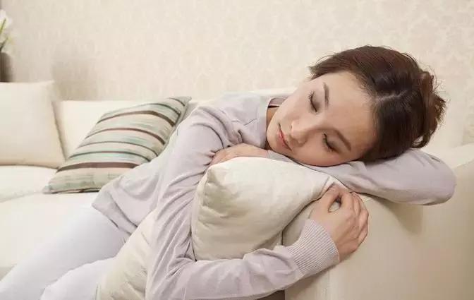 产后气血不足会越来越严重吗,产后气血不足就不会来月经吗