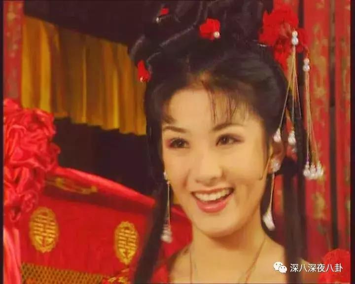 霍思燕为什么称小短手,霍思燕短手照片