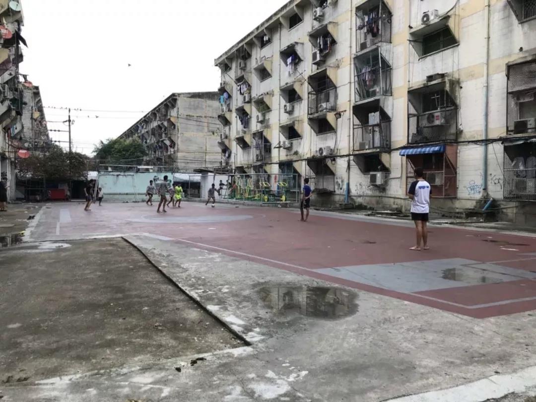 盘点:炼尸房边、大海之滨和群山环绕的泰国十大神奇球场