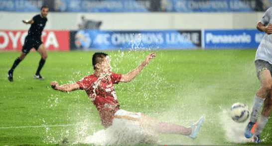 恒大目前状况对恒大足球场的影响,广州恒大主场草皮