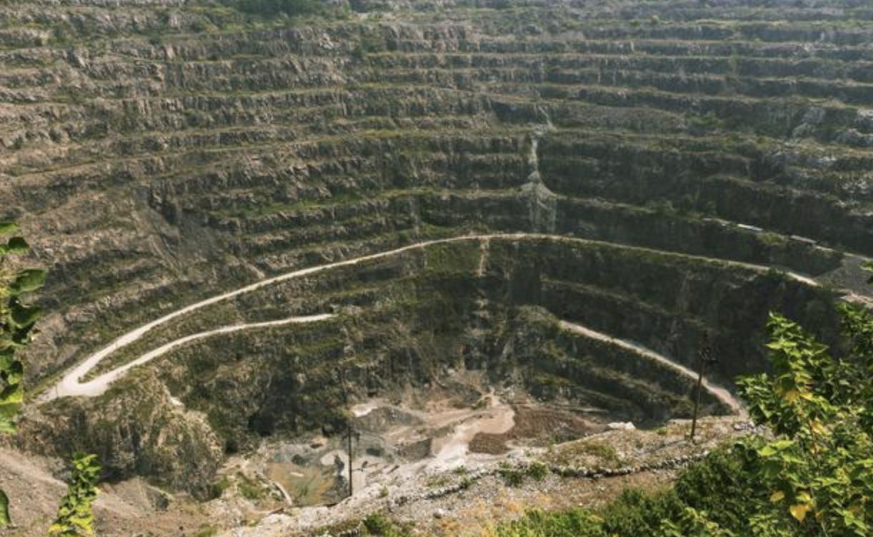 中国有黄石公园吗,中国可以媲美黄石公园的地方