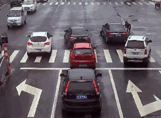 开车与电动车发生剐蹭怎么处理,电动车与机动车发生碰撞怎么处理