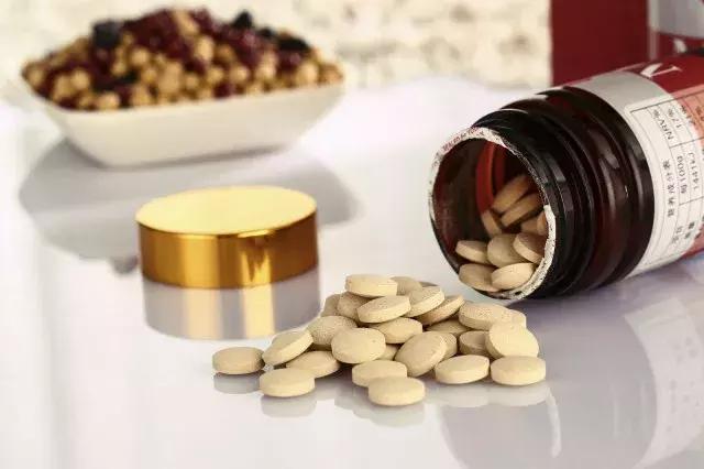 鸿茅药酒真的有毒吗,鸿茅药酒有毒吗为什么还在卖