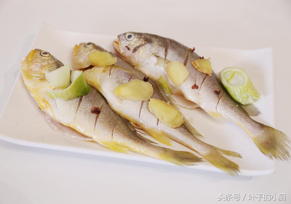 煎鱼不散的小窍门,煎鱼不腥的小诀窍