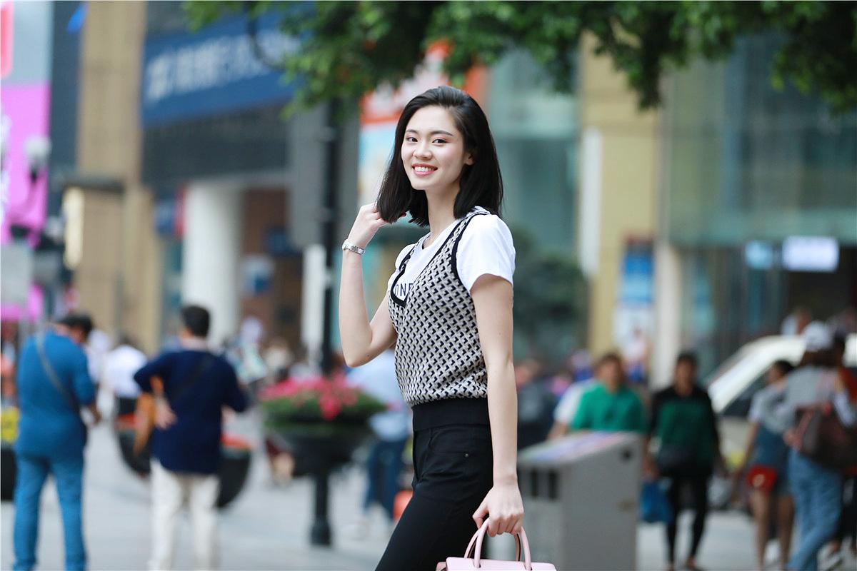 又到了去看蓝花楹的季节,又到了看风景的季节