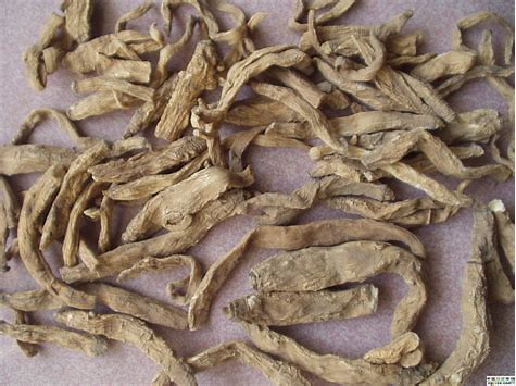 用什么泡脚可以除汗脚,汗脚脚臭用什么泡脚效果好呢