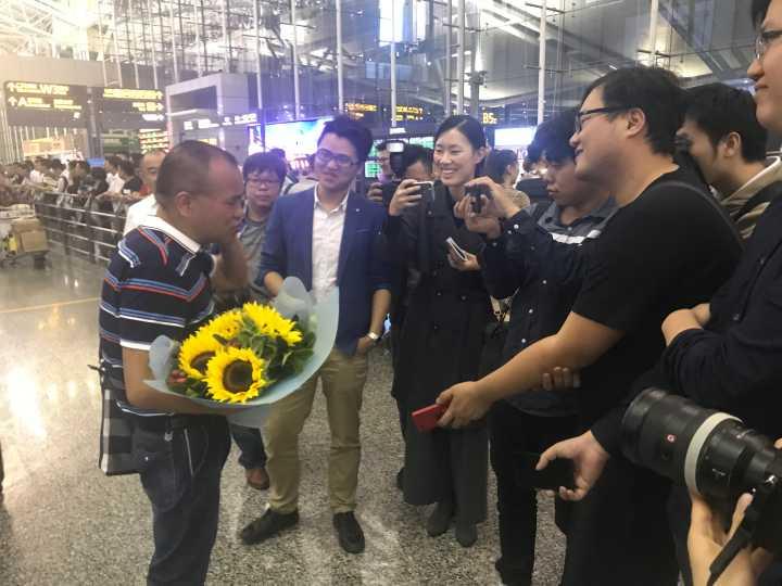 鸿茅药酒谭医生现状,鸿茅药酒谭医生家人