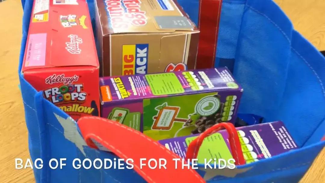 美国小学女教师的一天(扒一扒衣食住行化妆品)