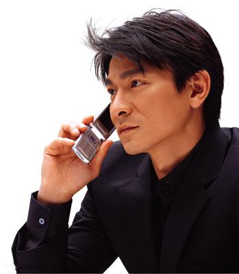 他们这么优秀，为什么要喜欢外国人？