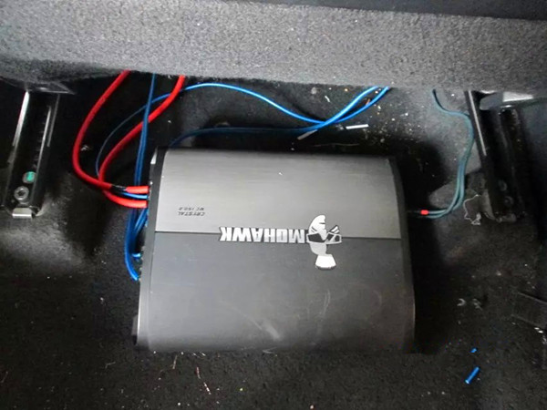 腾出空间享受生活起亚K2无损汽车音响改装劲浪潍坊成功音响改装