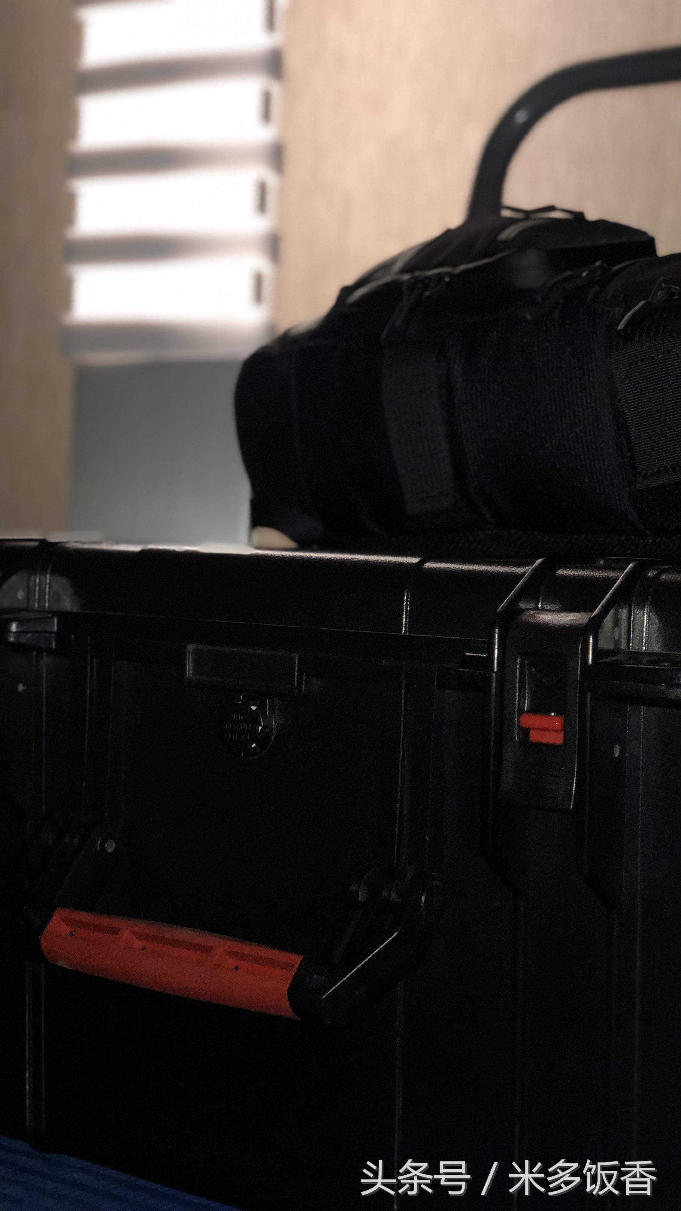 sw240显示器和苹果显示器对比,sw240显示器与苹果显示器