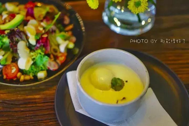 谁说好看不能当饭吃,谁说漂亮不能当饭吃