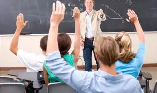 一路放养，孩子却在春节前夕给我塞了一张支票……