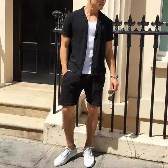 下雨天宽松短裤怎么穿好,短衣短裤适合什么天气穿