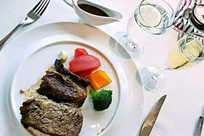 济南最好吃的几家牛排,济南王品台塑牛排