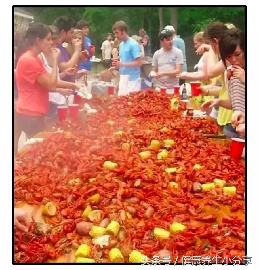 新奥尔良也从来不存在烤鸡翅和烤鸡腿堡那只有吃不完的小龙虾