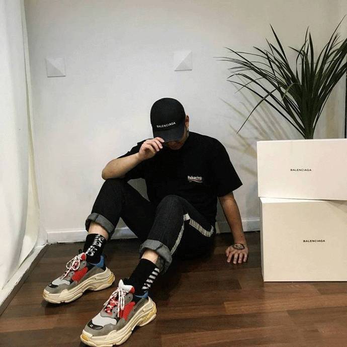 巴黎世家老爹鞋triples复古运动鞋,巴黎世家黑粉老爹鞋