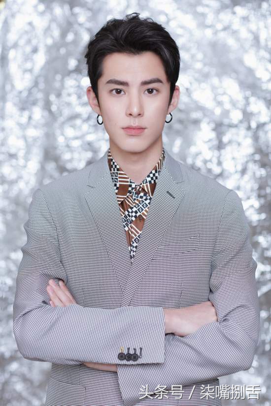 16位98年出生的明星，有的正当红，有的已过气，你喜欢谁？