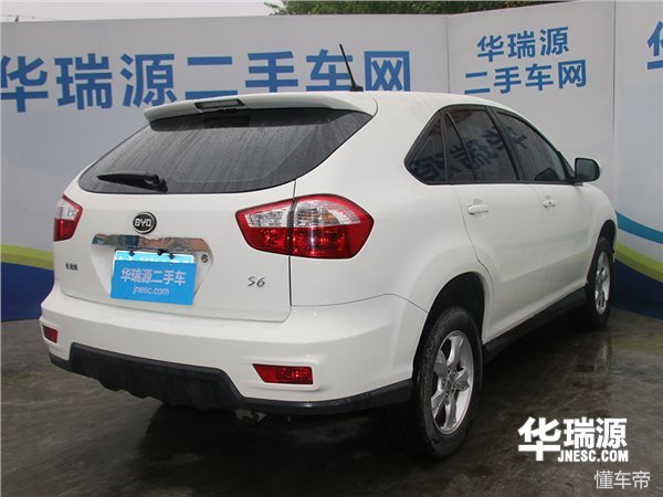 比亚迪s6仿的雷克萨斯哪款,雷克萨斯比亚迪s6对比