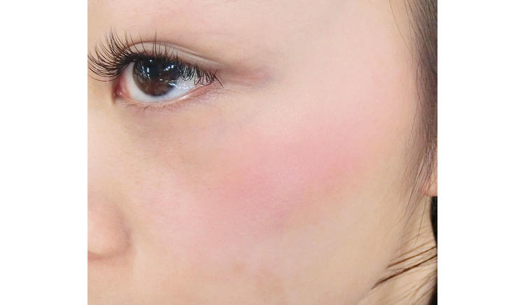 彩妆夏季限定腮红色号搭配图片,小长假美妆出行