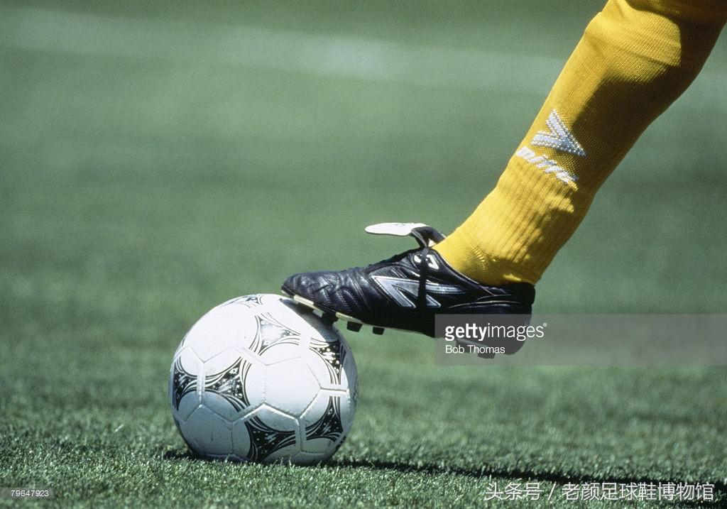 1970年世界杯足球鞋,2006世界杯猎鹰足球鞋