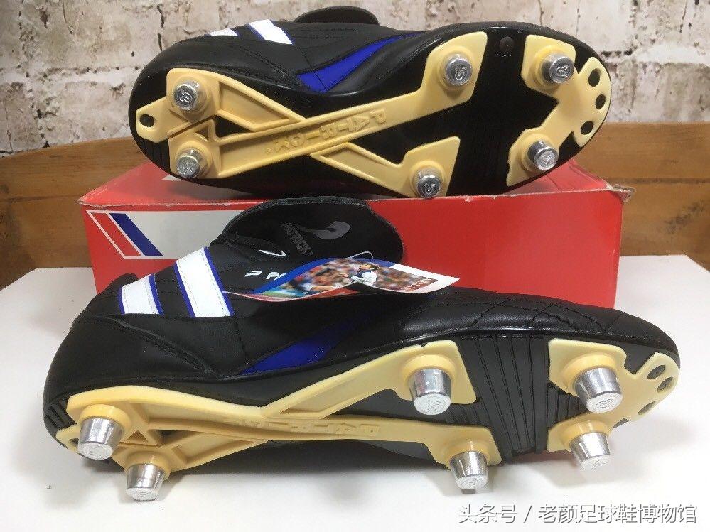 1994世界杯足球鞋回顾视频,2010世界杯足球鞋款式
