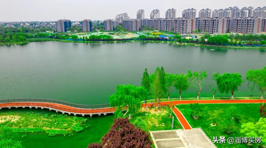 千亩湖居城邦,大城已成,十年匠心筑居,品质鉴证美好生活