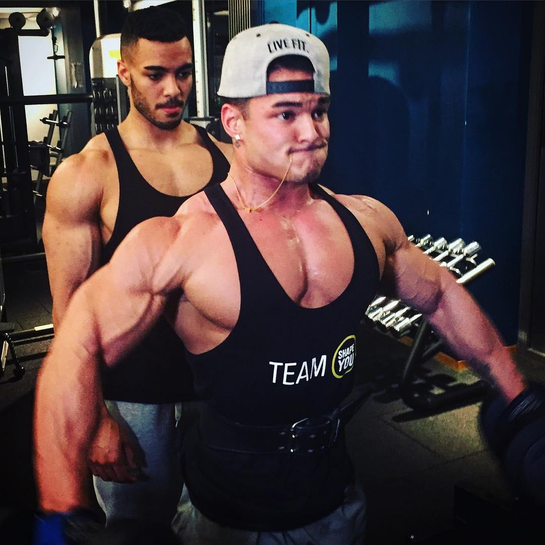 健身穿什么样的健身衣最好,健身前需要准备什么样服装