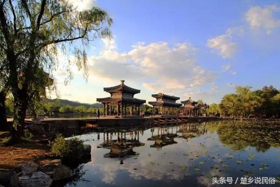 馆轩斋榭舫亭有什么区别,亭台楼榭殿阁的区别是什么