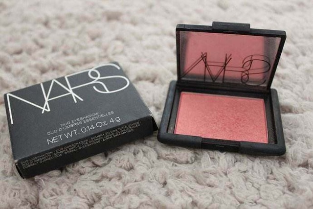 推荐比较好控油一点的散粉,扒一扒好用的国货护肤品