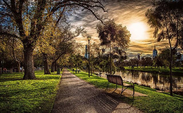重庆旅游避开网红景点,重庆网红景点轻轨攻略