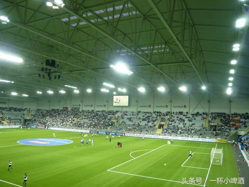 挪威绝美足球场,挪威诺夫顿岛球场