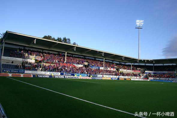 挪威绝美足球场,挪威诺夫顿岛球场