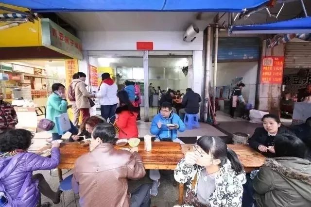 柳州螺蛳粉小城记忆,一碗螺蛳粉来一座城